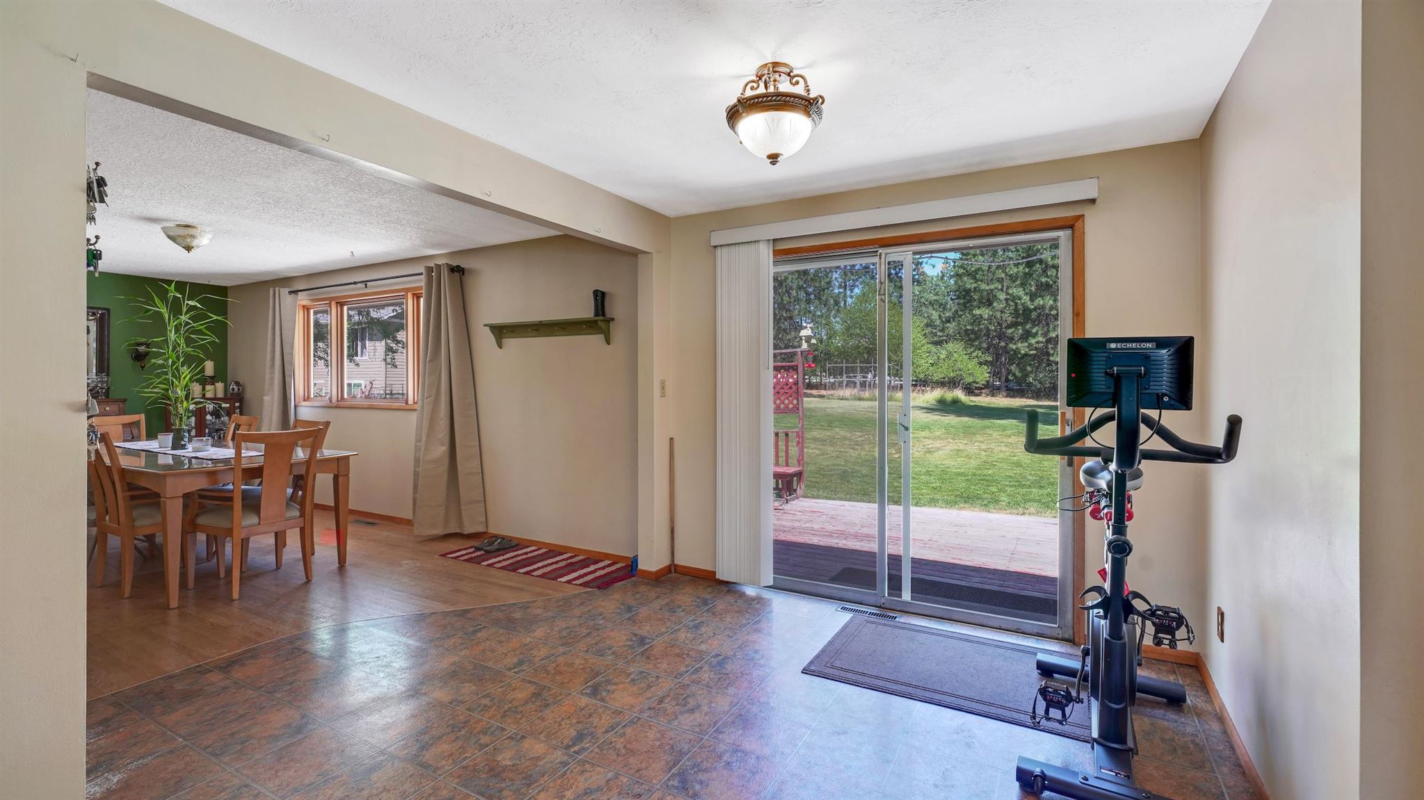 1121 East Hastings Road Spokane, WA 99218 - Photo 14 of 36 Gallery Image 14