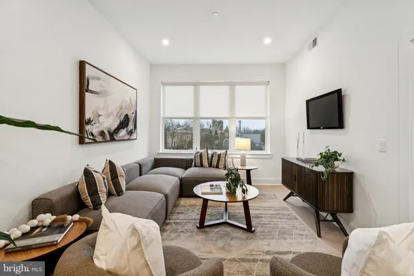 $2,200 | 20-30 West Allens Lane, Unit 409, Philadelphia, PA 19119