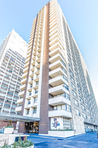 6157 North Sheridan Road, Unit 6A Chicago, IL 60660 - Photo 1 of 18