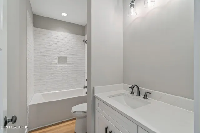 $499,900 | 5034 Grove Park Court Northeast, Cleveland, TN 37312