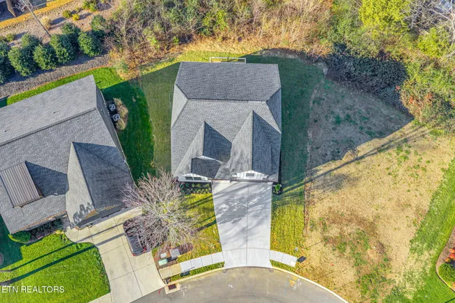 $499,900 | 5034 Grove Park Court Northeast, Cleveland, TN 37312