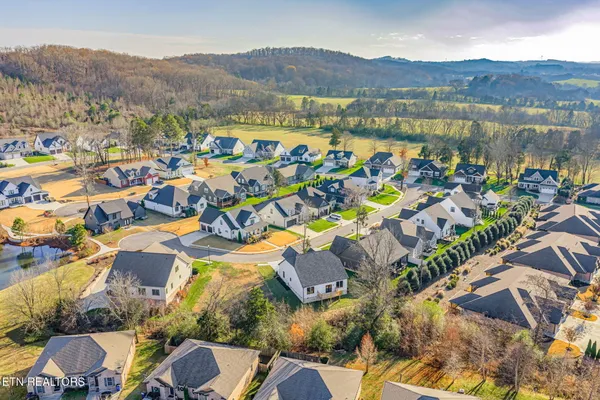 $488,900 | 5034 Grove Park Court Northeast, Cleveland, TN 37312