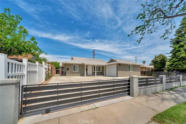 $3,500 | 17609 Covello Street, Van Nuys, CA 91406