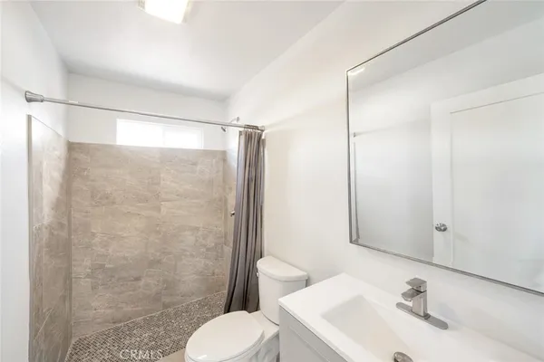 $3,500 | 17609 Covello Street, Van Nuys, CA 91406