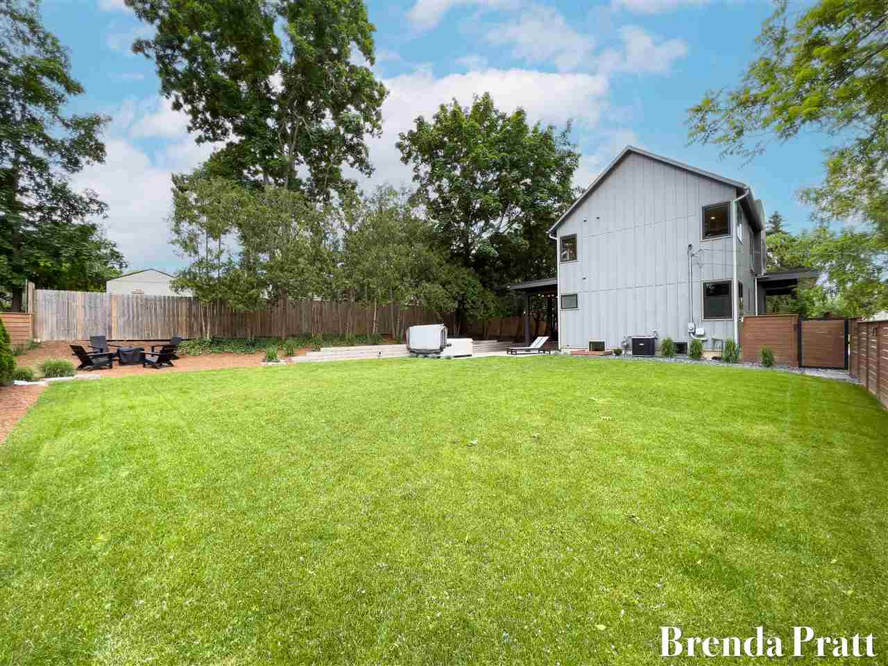509 Manhattan Road East Grand Rapids, MI 49506 - Photo 48 of 48