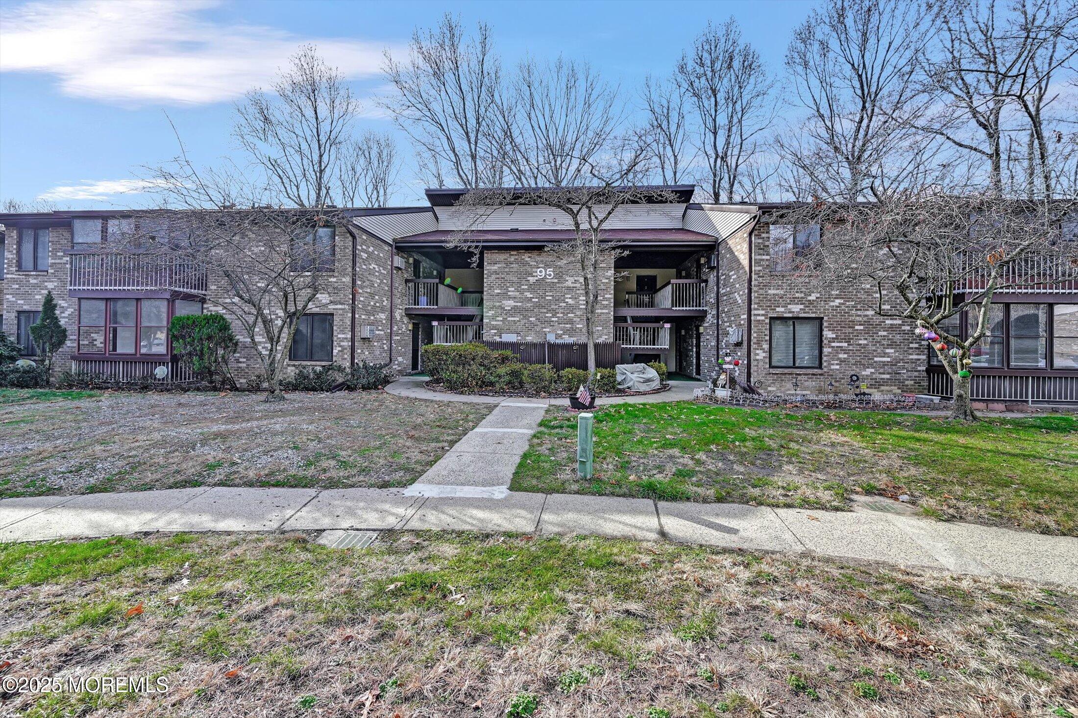 95 Arrowood Road, Unit A Manalapan, NJ 07726 - Photo 1 of 23 01-18022961 - Copy