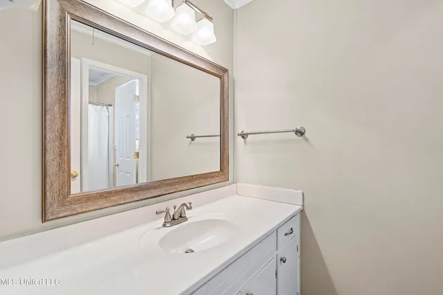 $275,000 | 213 Dogwood Lane, Batesville, MS 38606