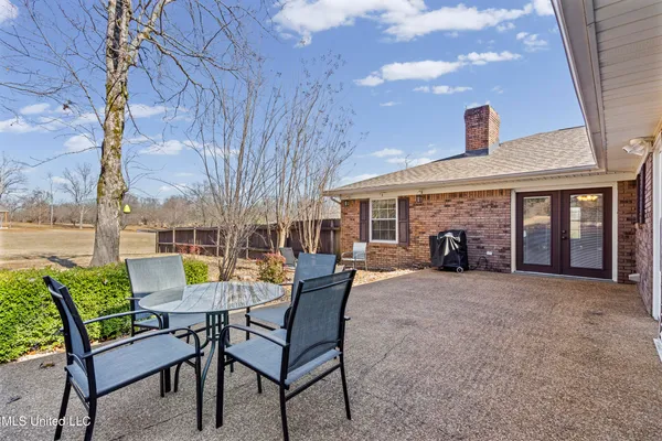 $275,000 | 213 Dogwood Lane, Batesville, MS 38606