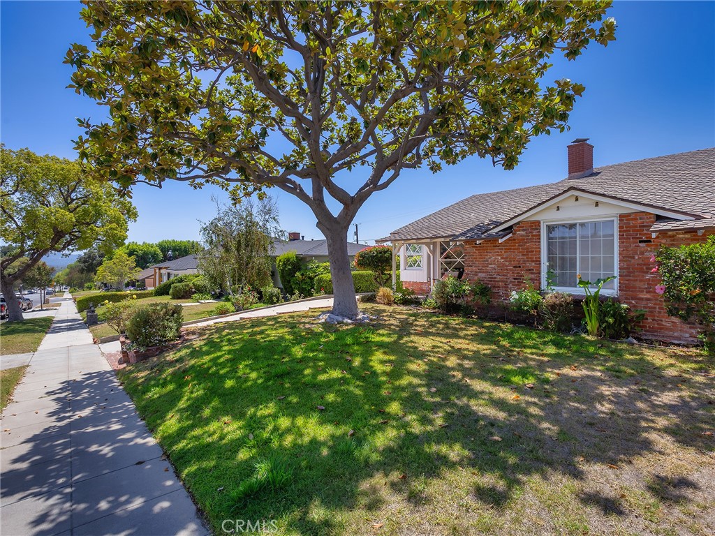 521 Bethany Road Burbank, CA 91504 - Photo 6 of 50 Front