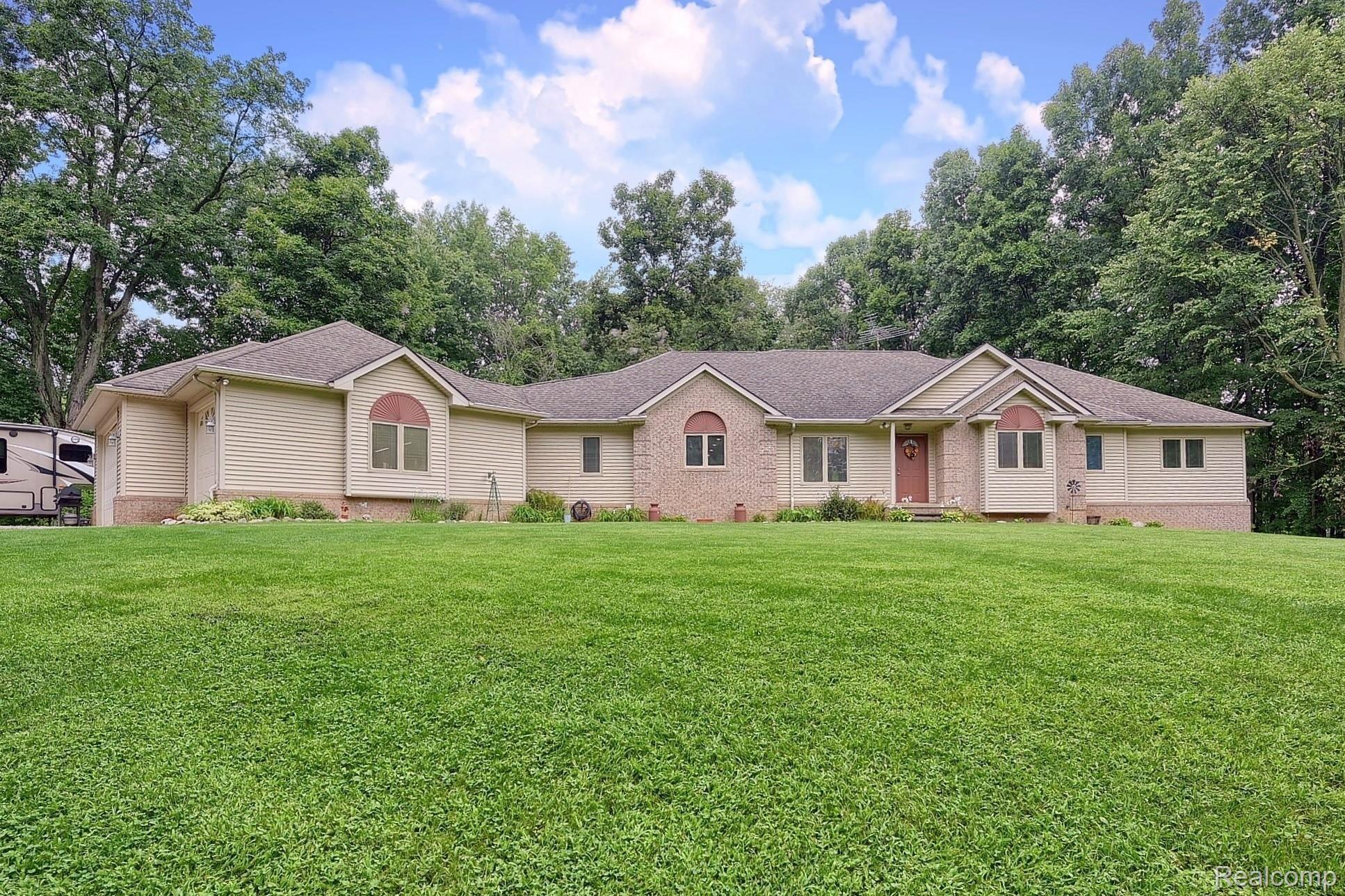 4781 Havens Road Leonard, MI 48367 - Photo 1 of 45 1-Front.jpg