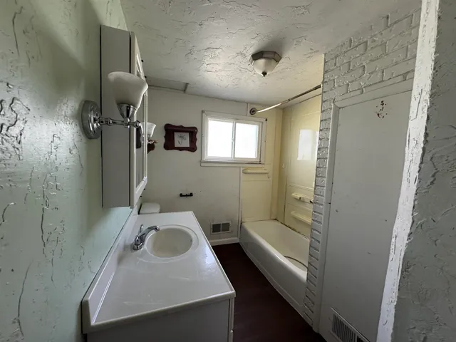 $169,900 | 1120 East Fremont Avenue, Riverton, WY 82501