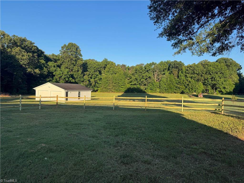 3939 Lewiston Road Summerfield, NC 27358 - Photo 4 of 17