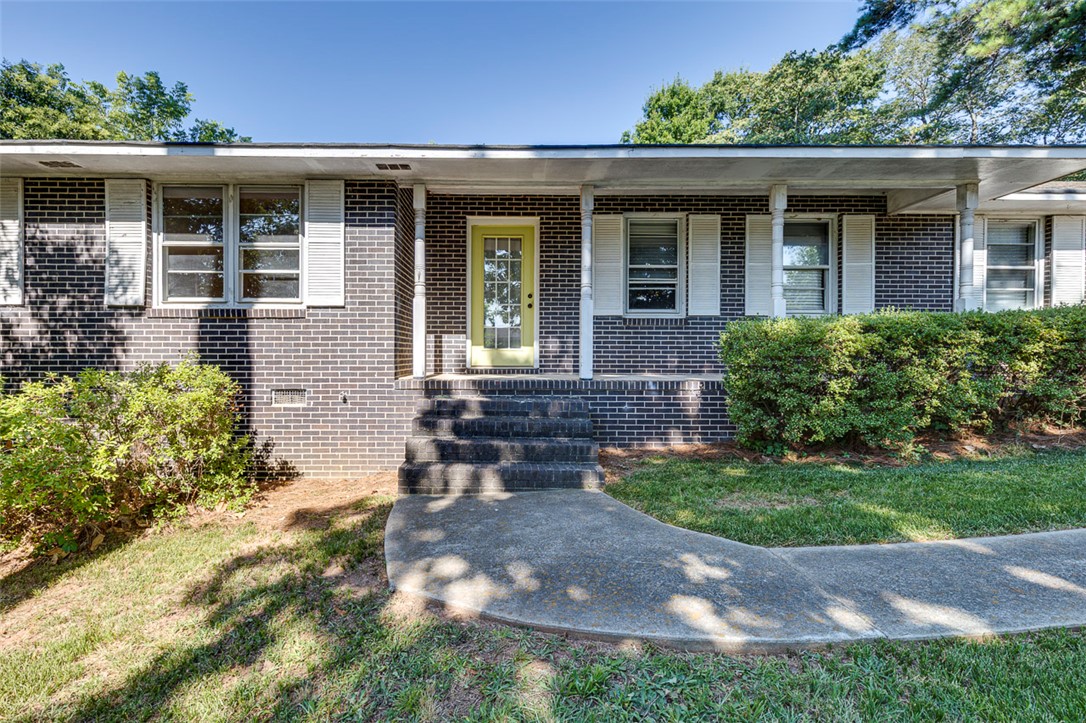 2003 College Avenue Anderson, SC 29621 - Photo 2 of 38
