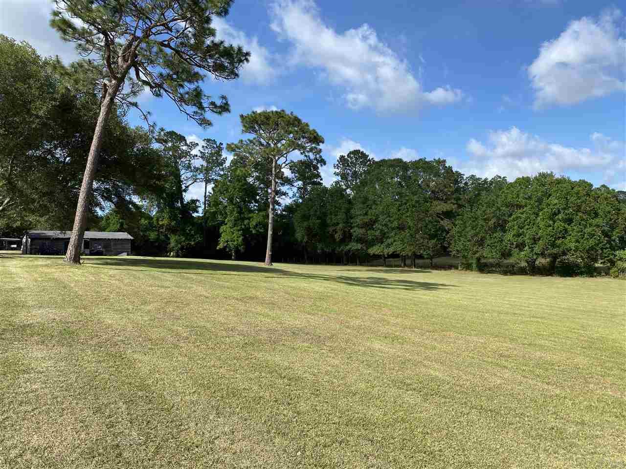 720 Green Hills Road Cantonment, FL 32533 - Photo 12 of 27 Gallery Image 12