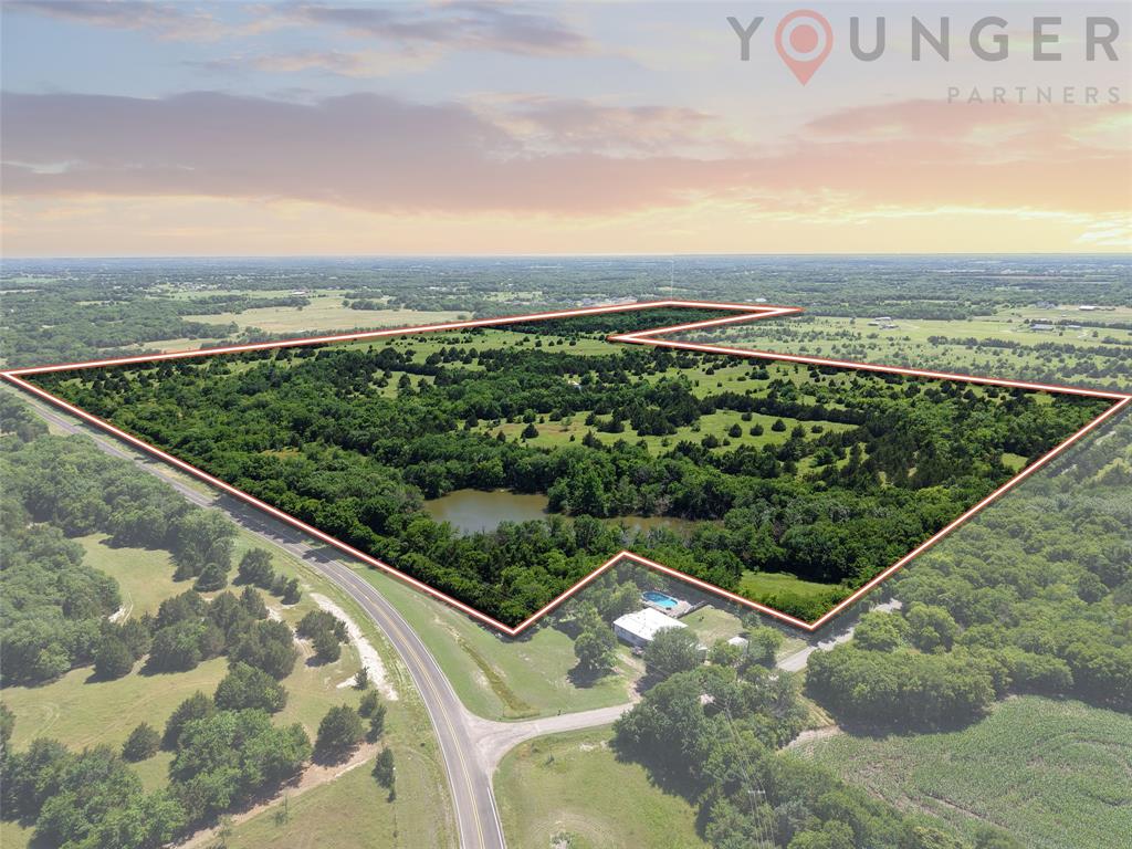 0 Fm 2729 Van Alstyne, TX 75495 - Photo 3 of 3 a view of a city street