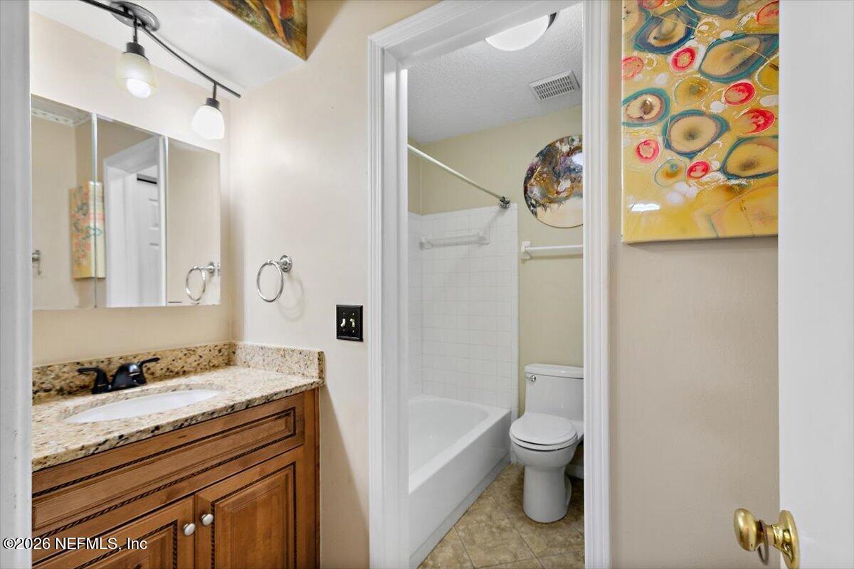 3801 Crown Point Road, Unit 1273 Jacksonville, FL 32257 - Photo 10 of 18 1st Floor Bathroom