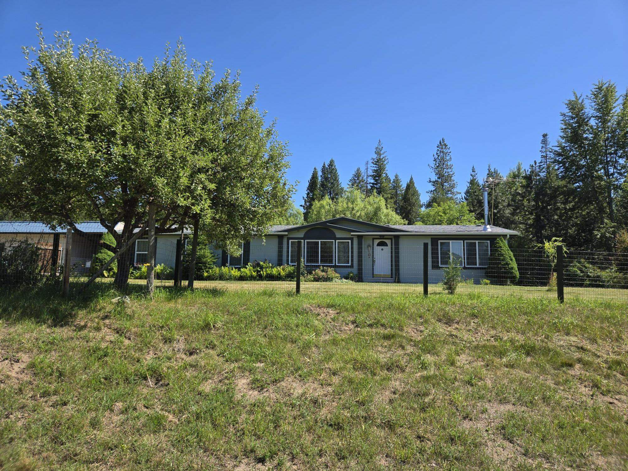 4377 Whittier Road Clayton, WA 99110 - Photo 4 of 49