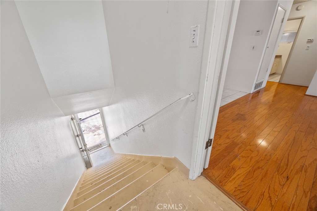 101 Hampden Terrace Alhambra, CA 91801 - Photo 2 of 46 a bedroom with a bed and a shower