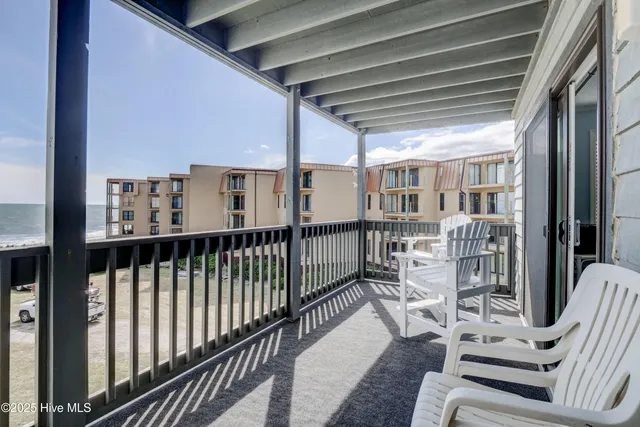 $1,600 | 1896 New River Inlet Road, Unit 1304, North Topsail Beach, NC 28460