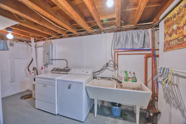 $159,900 | 222 Arlington Road, Hoyt Lakes, MN 55750