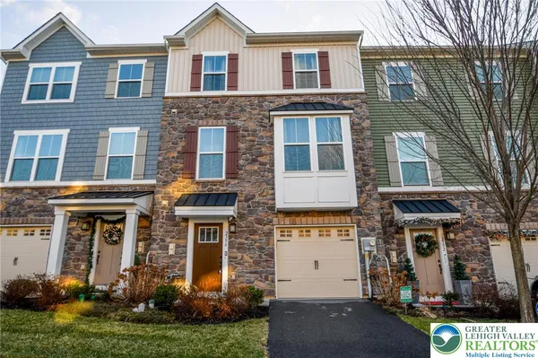 front view of house with a yard