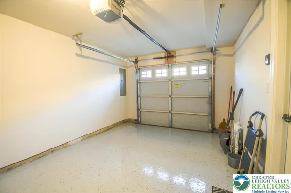 a view of a garage