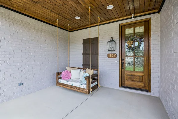 $729,900 | 1832 Rhonda Drive, Christiana, TN 37037