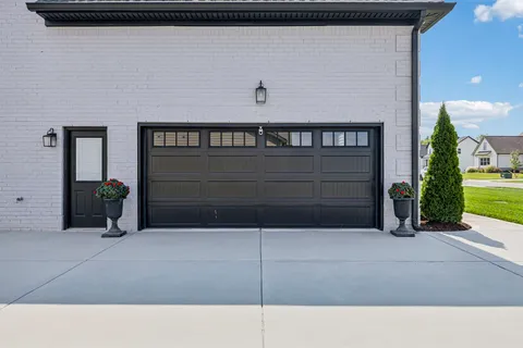 $729,900 | 1832 Rhonda Drive, Christiana, TN 37037