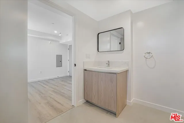 $10,500,000 | 10918 Camarillo Street, North Hollywood, CA 91602