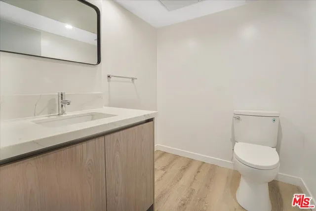 $10,500,000 | 10918 Camarillo Street, North Hollywood, CA 91602