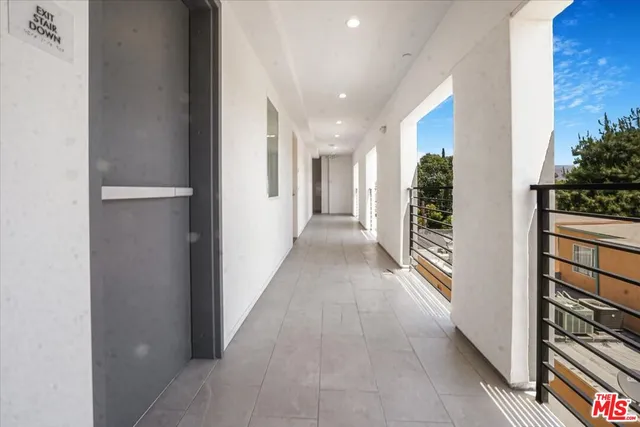 $10,500,000 | 10918 Camarillo Street, North Hollywood, CA 91602