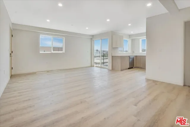 $10,500,000 | 10918 Camarillo Street, North Hollywood, CA 91602