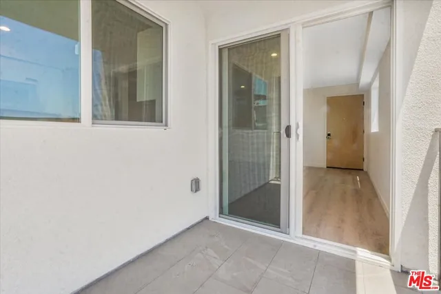 $10,500,000 | 10918 Camarillo Street, North Hollywood, CA 91602