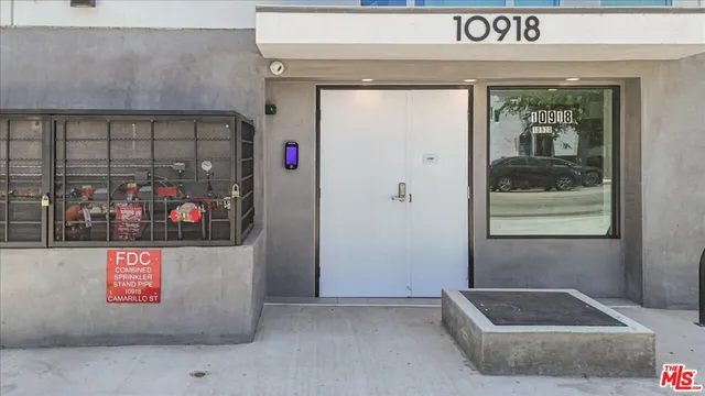 $10,500,000 | 10918 Camarillo Street, North Hollywood, CA 91602