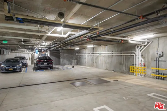 $10,500,000 | 10918 Camarillo Street, North Hollywood, CA 91602