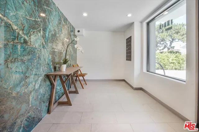 $10,500,000 | 10918 Camarillo Street, North Hollywood, CA 91602