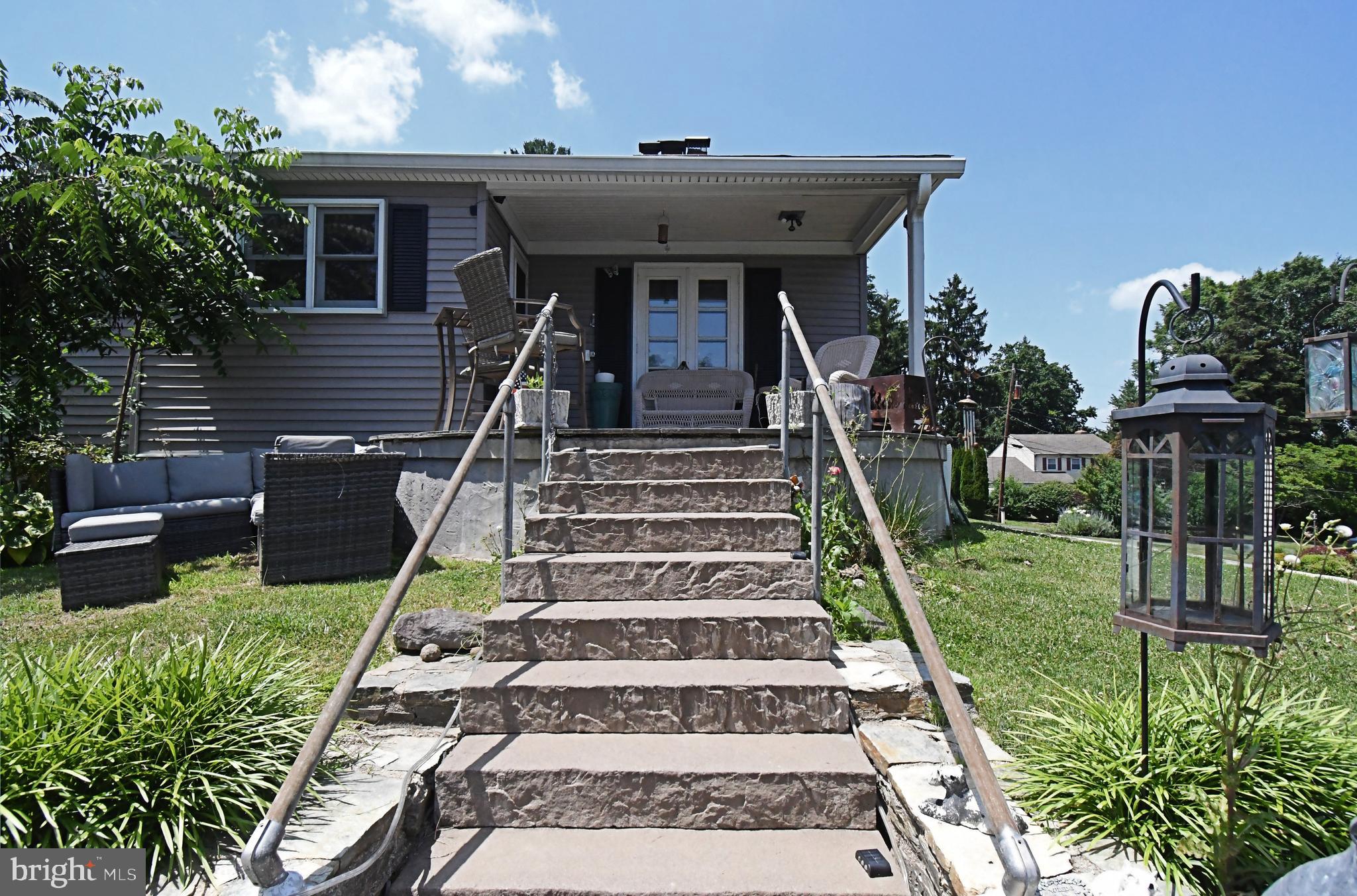 551 Walter Road Warminster, PA 18974 - Photo 36 of 45 Patio