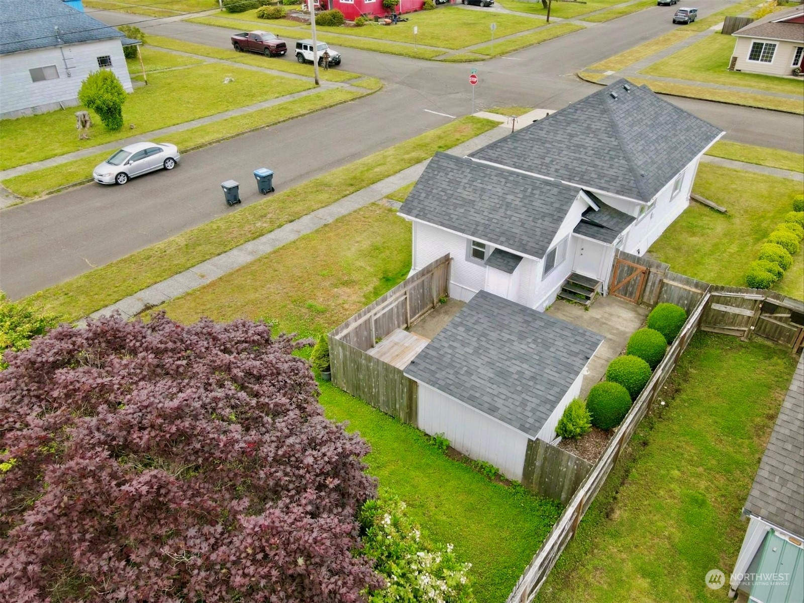 302 H Street Cosmopolis, WA 98537 - Photo 3 of 20 Gallery Image 3