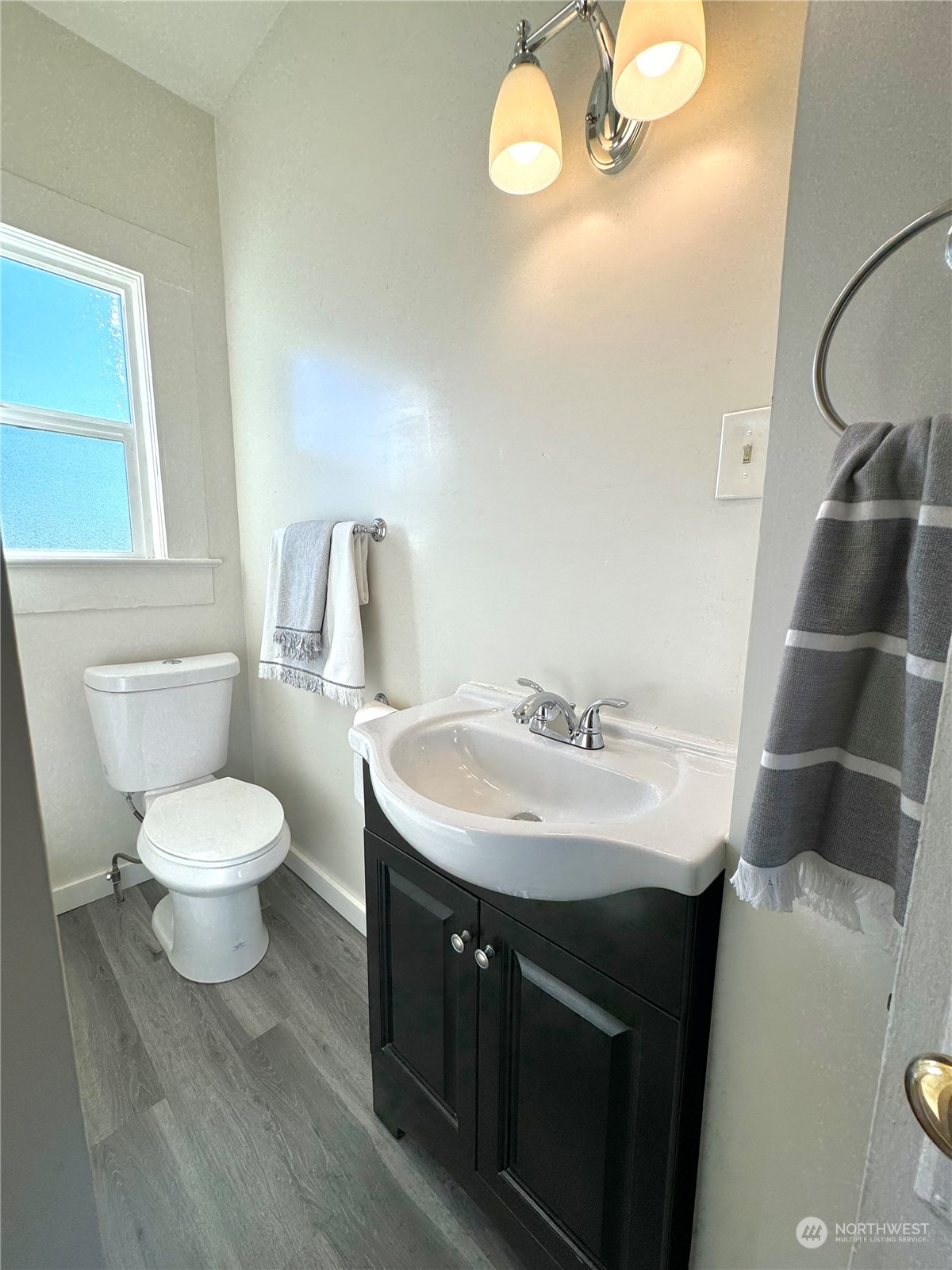 302 H Street Cosmopolis, WA 98537 - Photo 10 of 20 Gallery Image 10