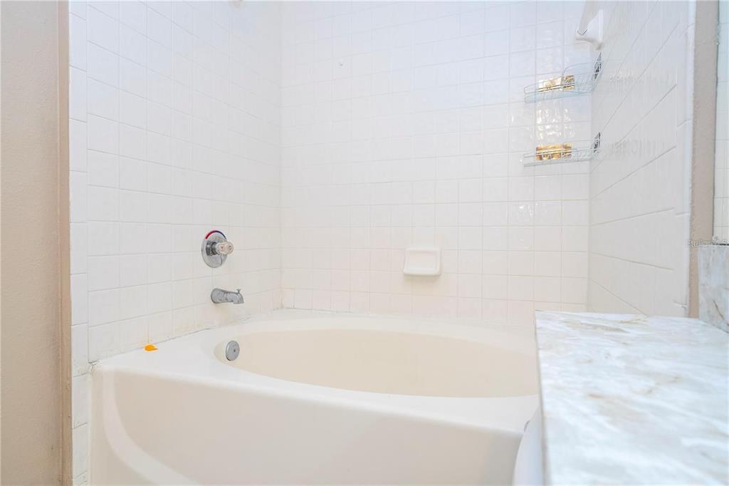 5572 Metrowest Boulevard, Unit 309 Orlando, FL 32811 - Photo 14 of 66