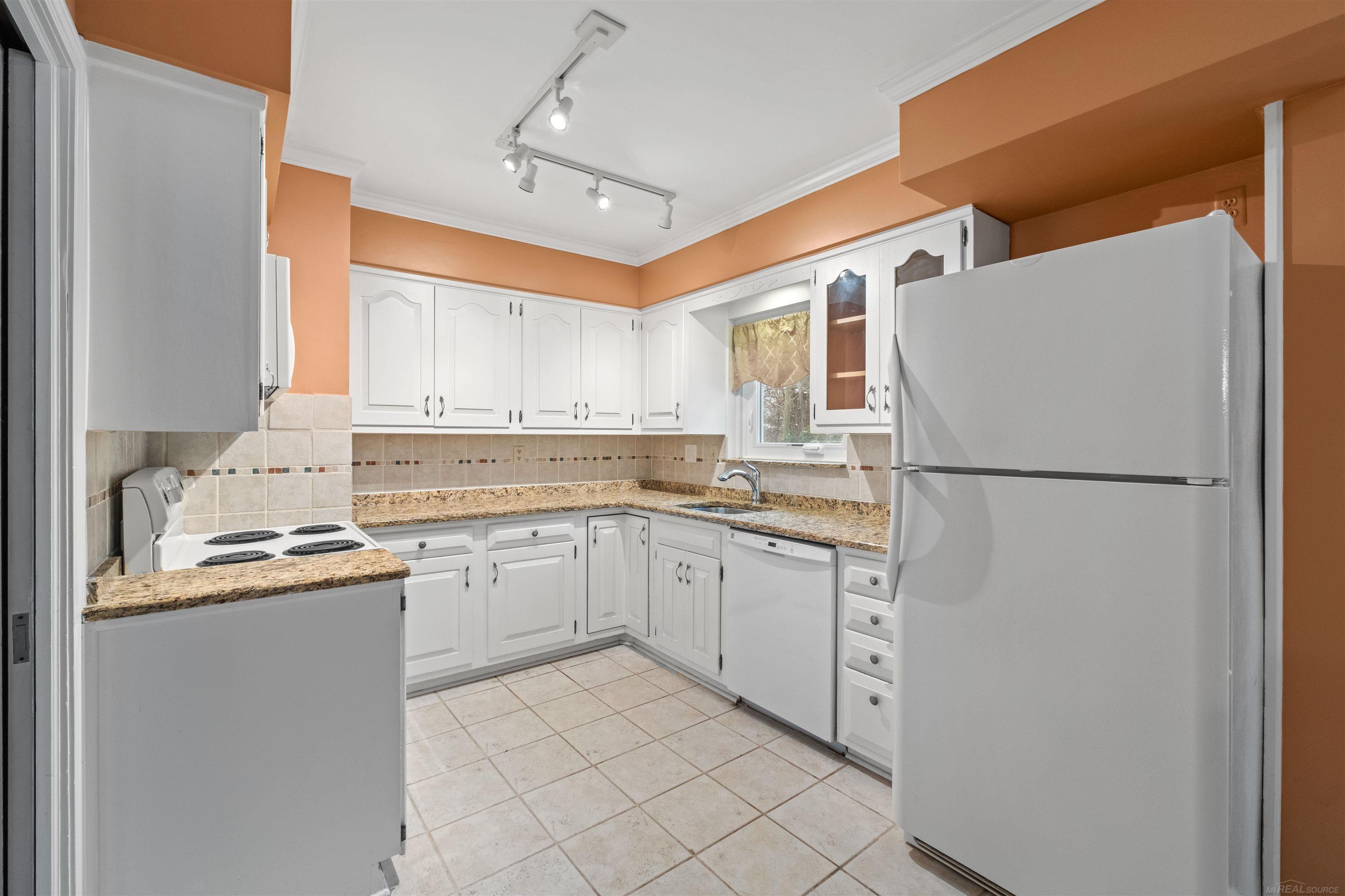 1003 Bedford Road Grosse Pointe Park, MI 48230 - Photo 20 of 70