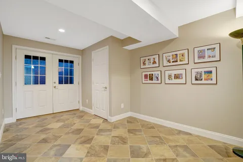 $1,950,000 | 117 West George Mason Road, Falls Church, VA 22046