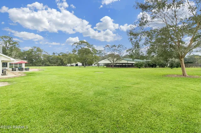 $1,899,999 | 9336 Highway 182, Opelousas, LA 70570