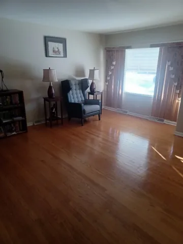 $190,500 | 16521 Evans Avenue, South Holland, IL 60473