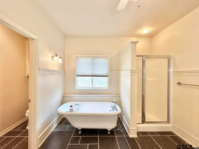 $2,350 | 19390 Sandhill Lane, Flint, TX 75762