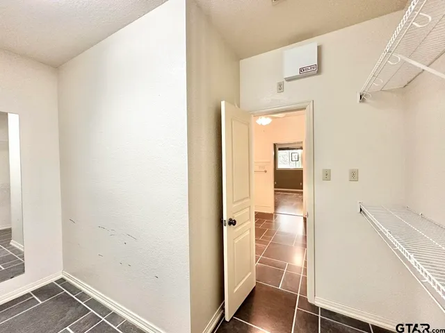 $2,350 | 19390 Sandhill Lane, Flint, TX 75762