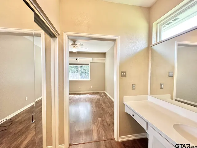 $2,350 | 19390 Sandhill Lane, Flint, TX 75762