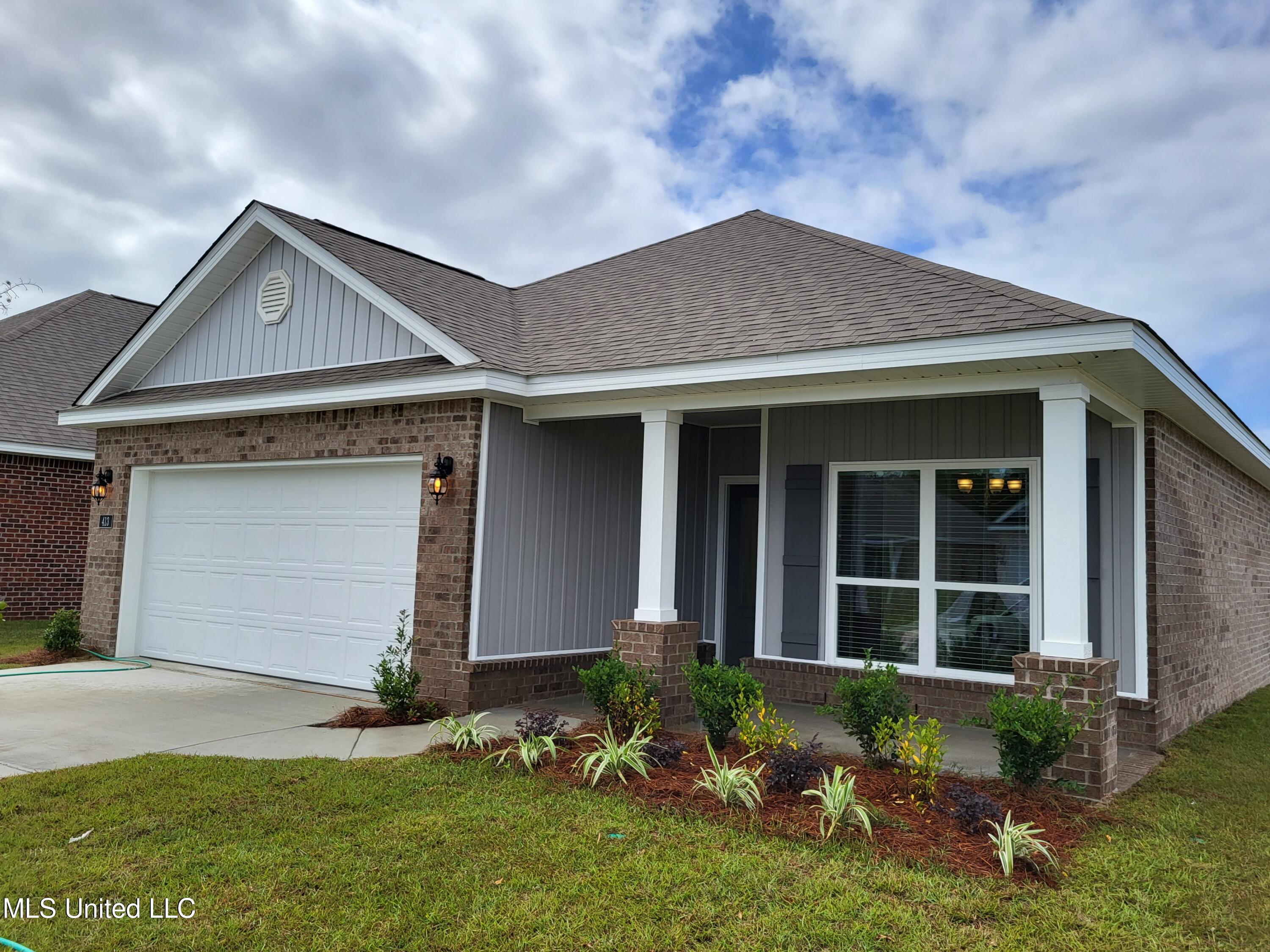 413 Sturnidae Cove Ocean Springs, MS 39564 - Photo 1 of 2 South Pointe 1032 MLS close out