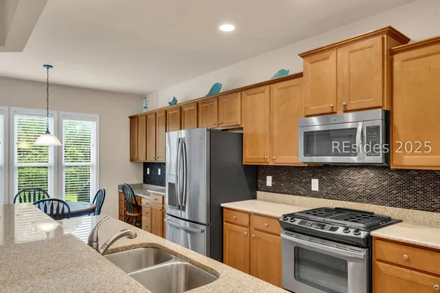 $615,000 | 514 Bluff Point Lane, Okatie, SC 29909