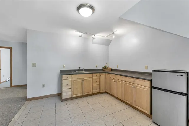 $974,900 | 40 Coopers Grove Road, Kingston, NH 03848